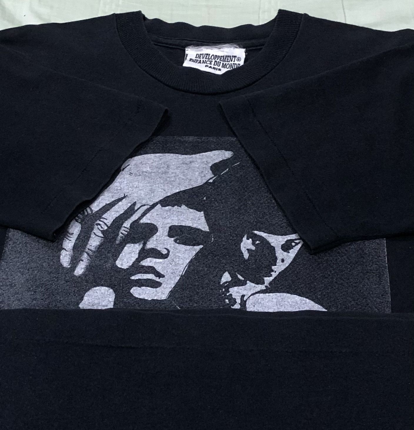 90年代ビンテージDEVELOPPEMENT ENFANCE DU MONDE DEVELOPPEMENT ENFANCE DU MONDE PARI T-sh