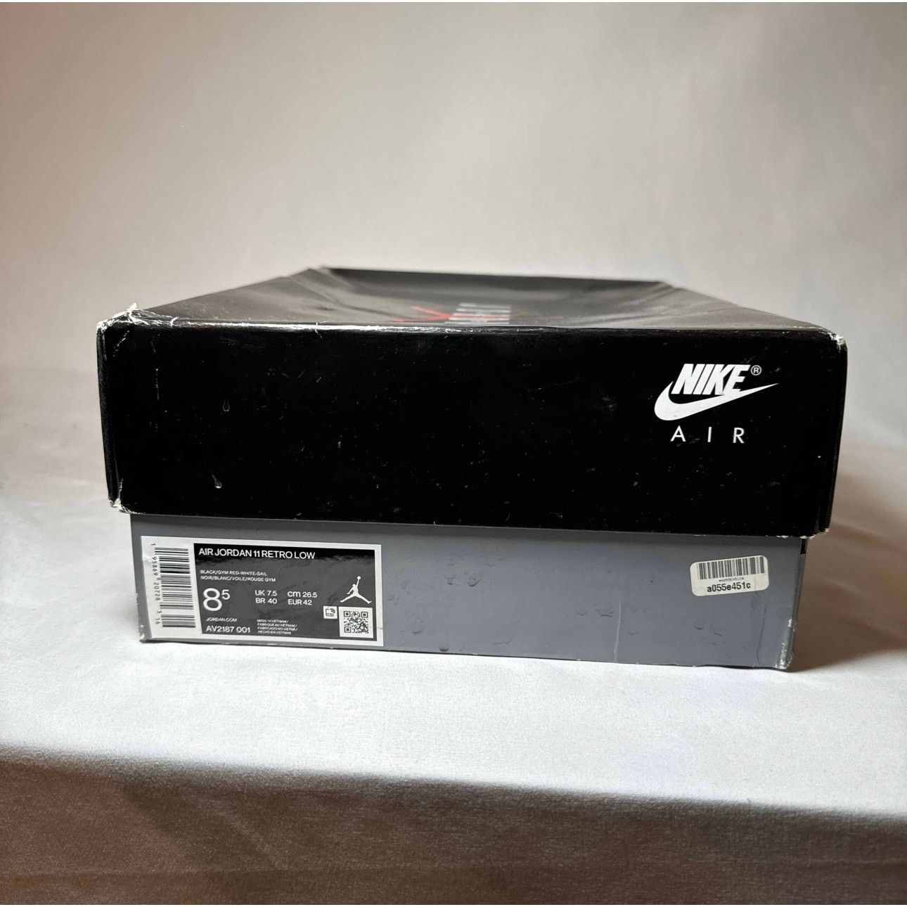 Jordan Brand × Nike Size 8.5 - Nike Air Jordan 11 Retro Low 72-10 Men's Shoes Size US 8.5 / EU 41-42 - 9 Thumbnail