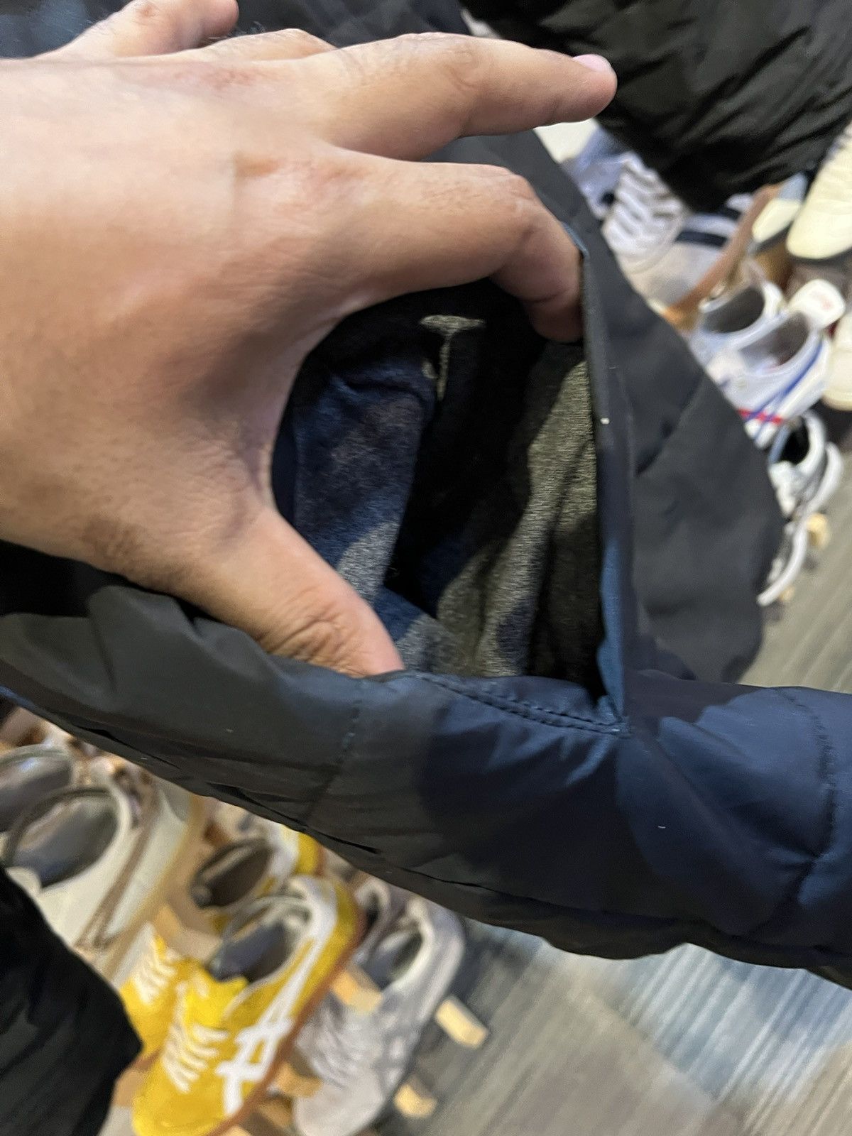 A.P.C. A.P.C. BLACK HOODED ZIPPER JACKET MADE IN FRANCE Size US S / EU 44-46 / 1 - 6 Thumbnail