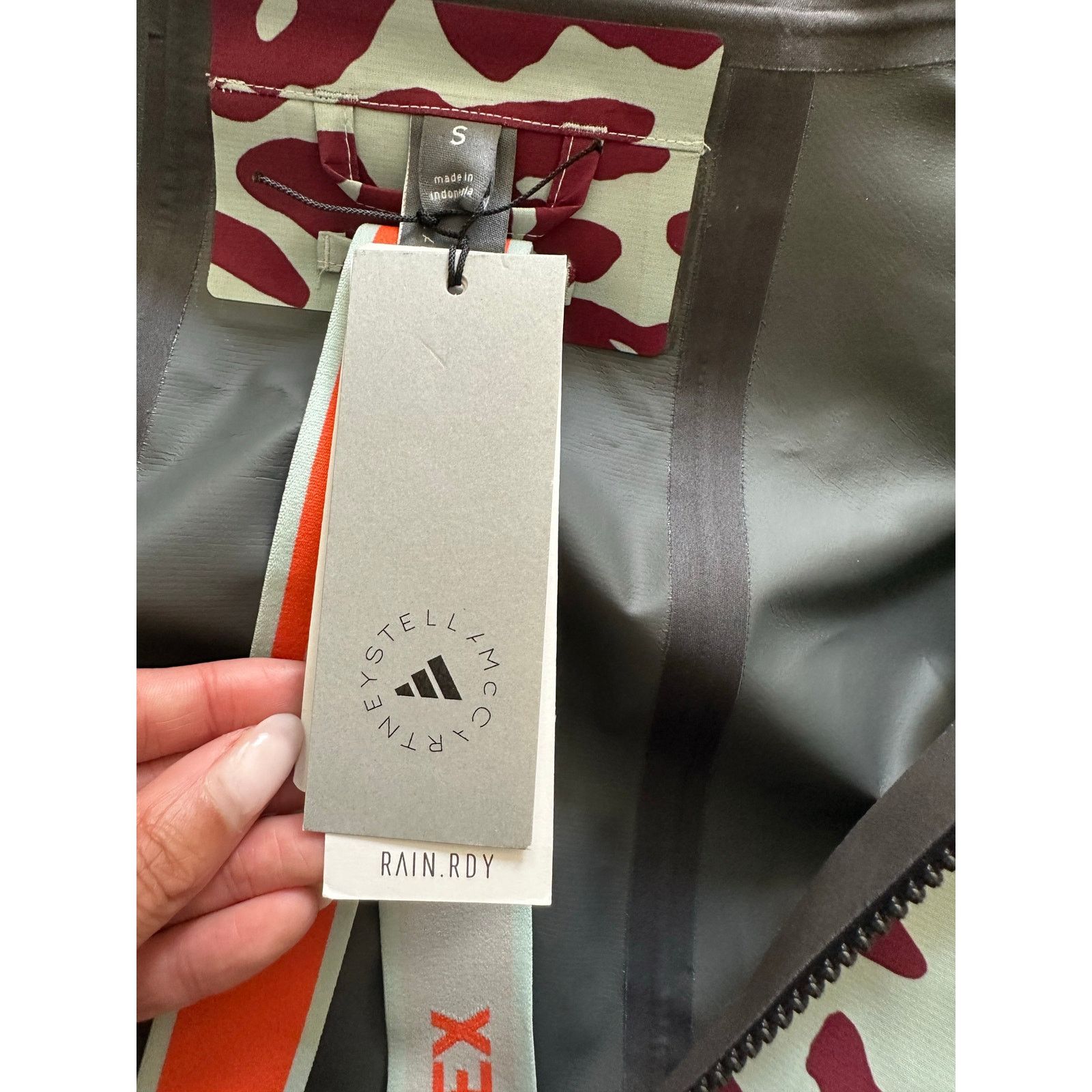 Stella McCartney Adidas Terrex x Stella McCartney 2L Leopard Jacket - Size S Size US S / EU 44-46 / 1 - 12 Thumbnail