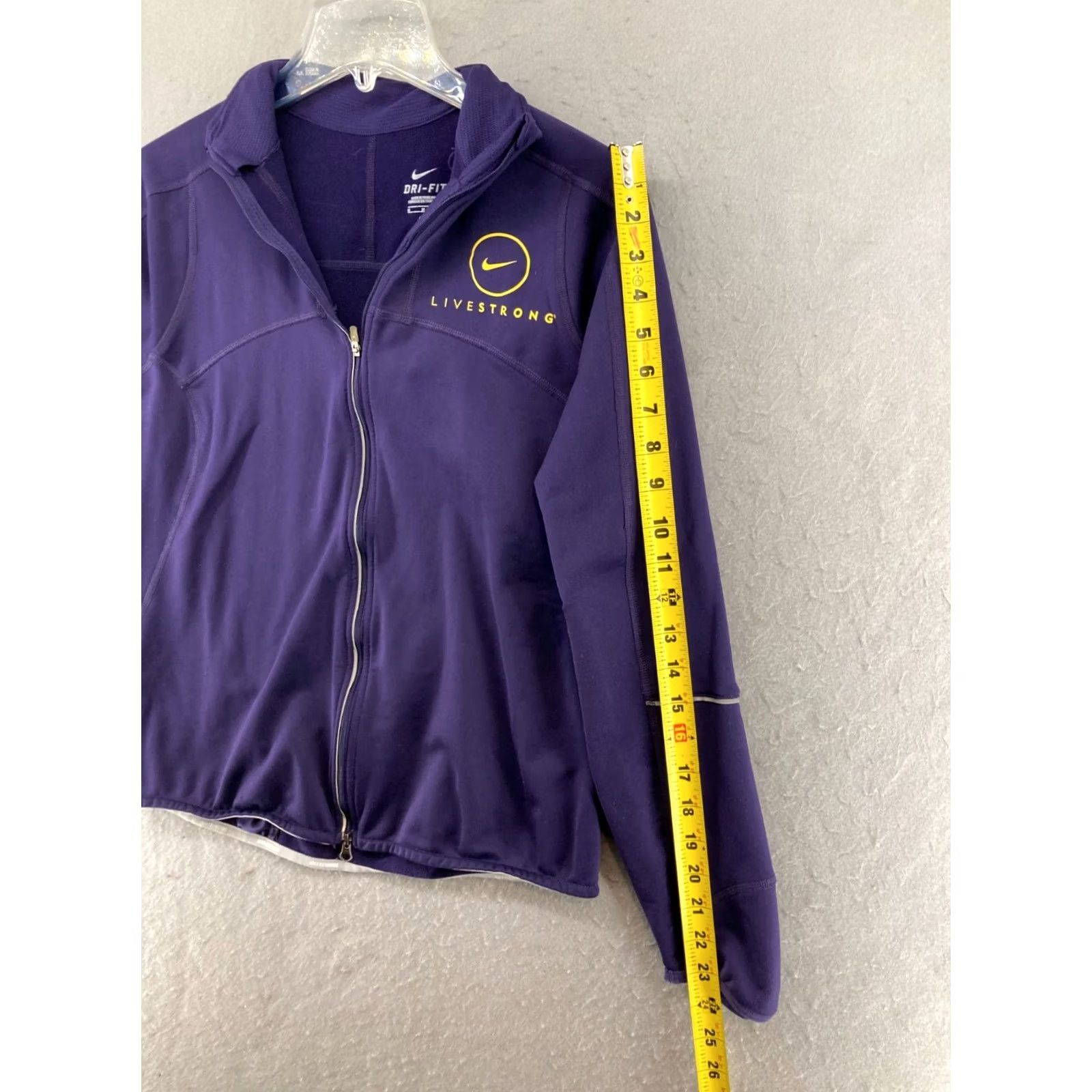 Nike VINTAGE Nike Dri-Fit Womens Jacket Medium Purple Livestrong Athletic Running Size M / US 6-8 / IT 42-44 - 4 Thumbnail