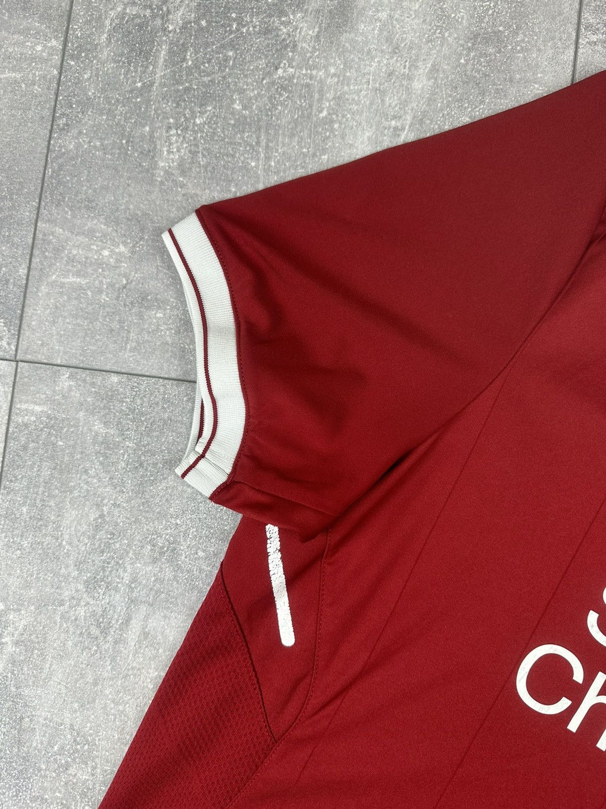New Balance New Balance Liverpool FC 2017/18 Home Soccer Football Jersey Size US M / EU 48-50 / 2 - 9 Thumbnail