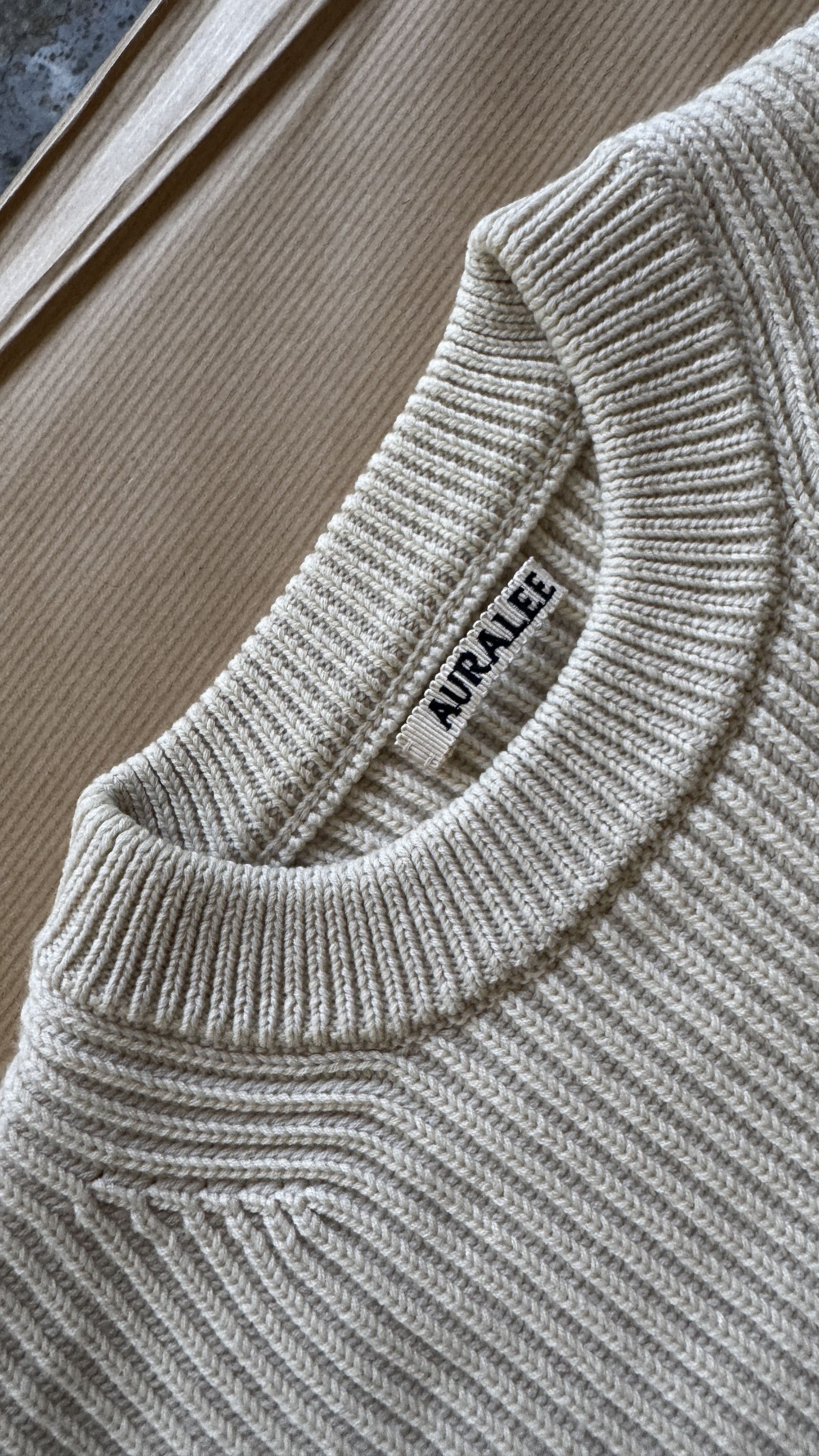 Auralee aa . 4 . as new . SUPER FINE WOOL RIB KNIT BIG P/O .A6AP01RK Size US S / EU 44-46 / 1 - 4 Thumbnail