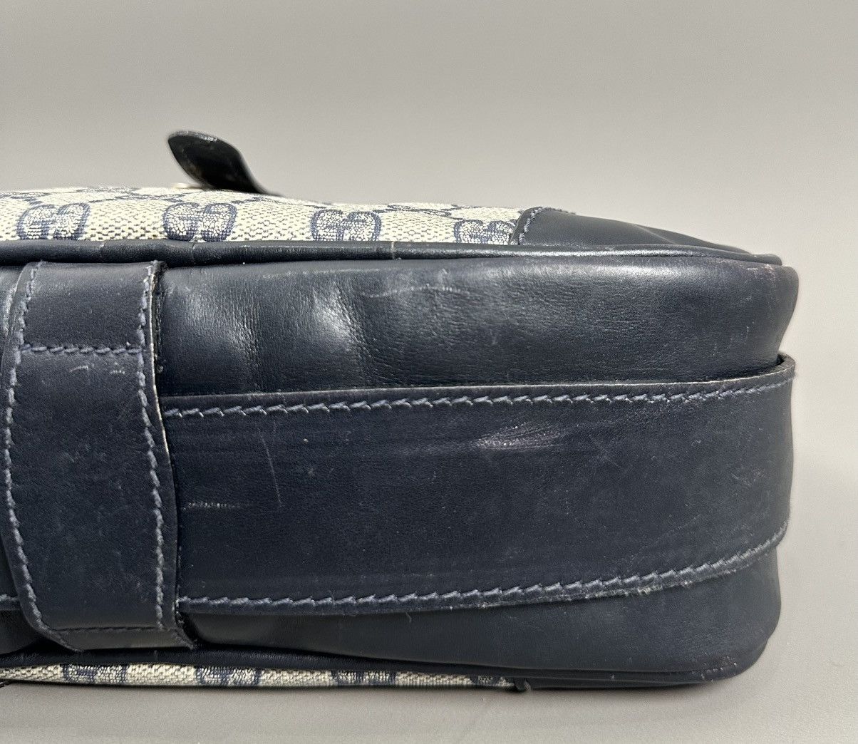 Gucci Gucci - Vintage GG Monogram Supreme Pattern - Coated - Navy Size ONE SIZE - 19 Thumbnail