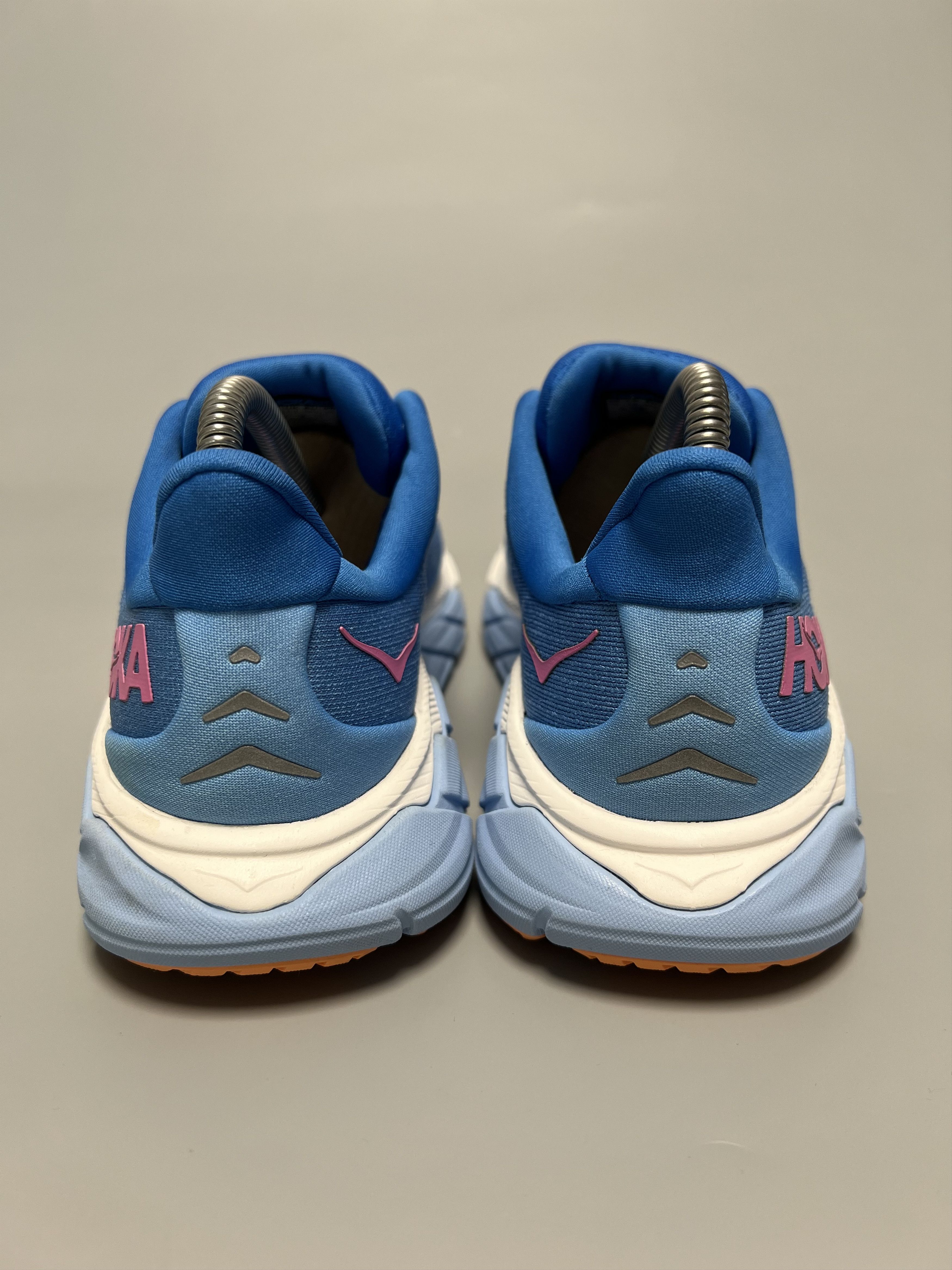 Hoka 7B Hoka One One Arahi 6 Running Shoes 1123195-AACS Size US 7 / IT 37 - 3 Thumbnail