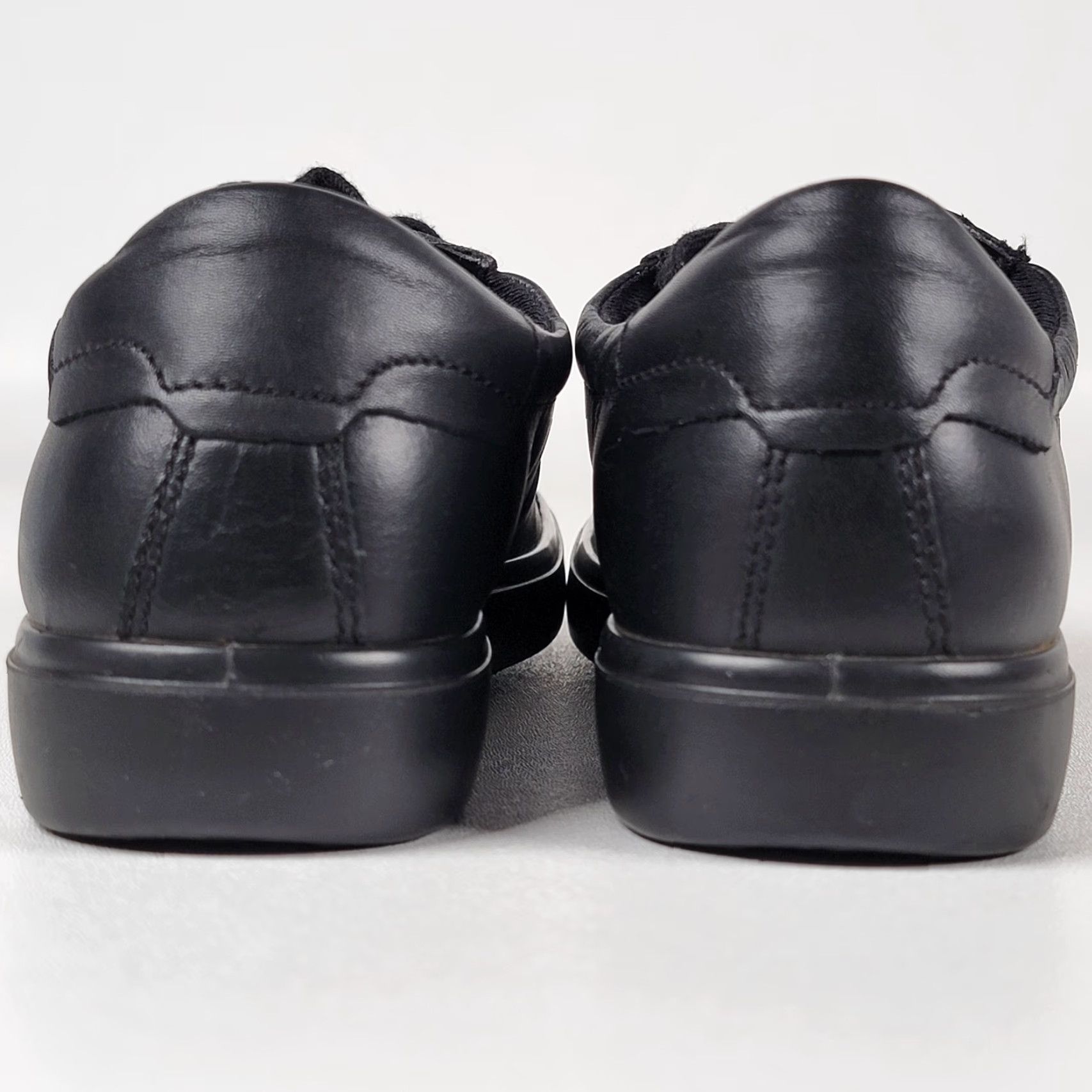Ecco Ecco Soft 7 Mono Black Leather Women's Size 39 EU /8-8.5 US Sneaker Size US 6 / IT 36 - 6 Thumbnail