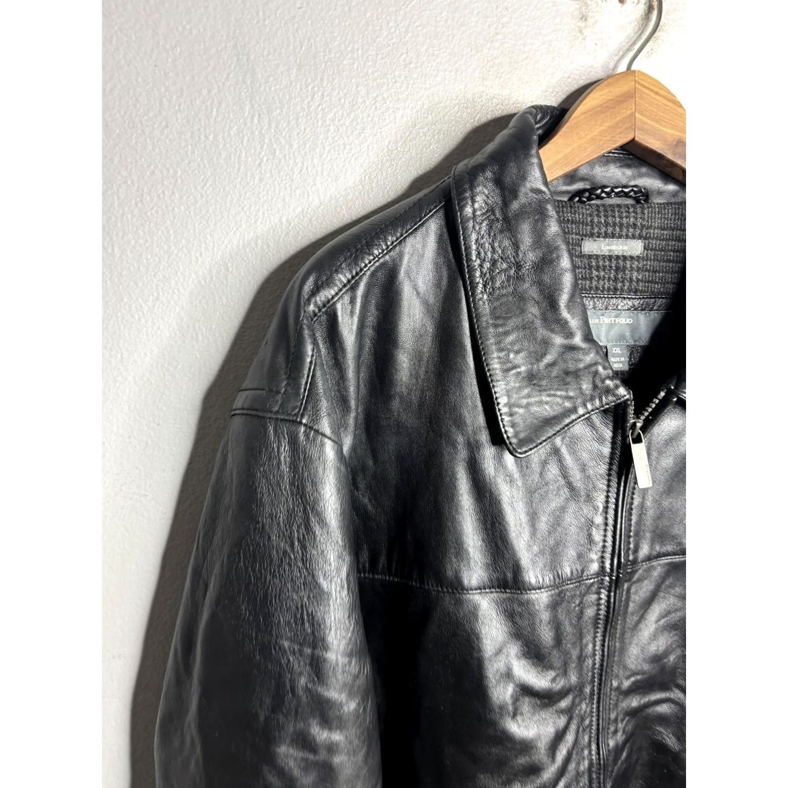 Perry Ellis Perry Ellis Portfolio Mens Leather Bomber Jacket 2XL Black Zip Lined Collared Full Zip Pockets Holiday Casual Fall Winter Size US XXL / EU 58 / 5 - 2 Thumbnail