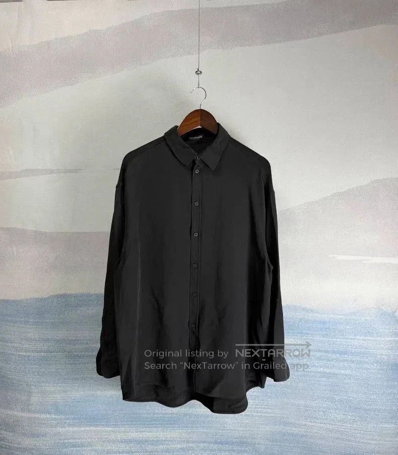 Balenciaga Balenciaga Black Crystal Letter Shirt. Size US M / EU 48-50 / 2 - 1 Thumbnail