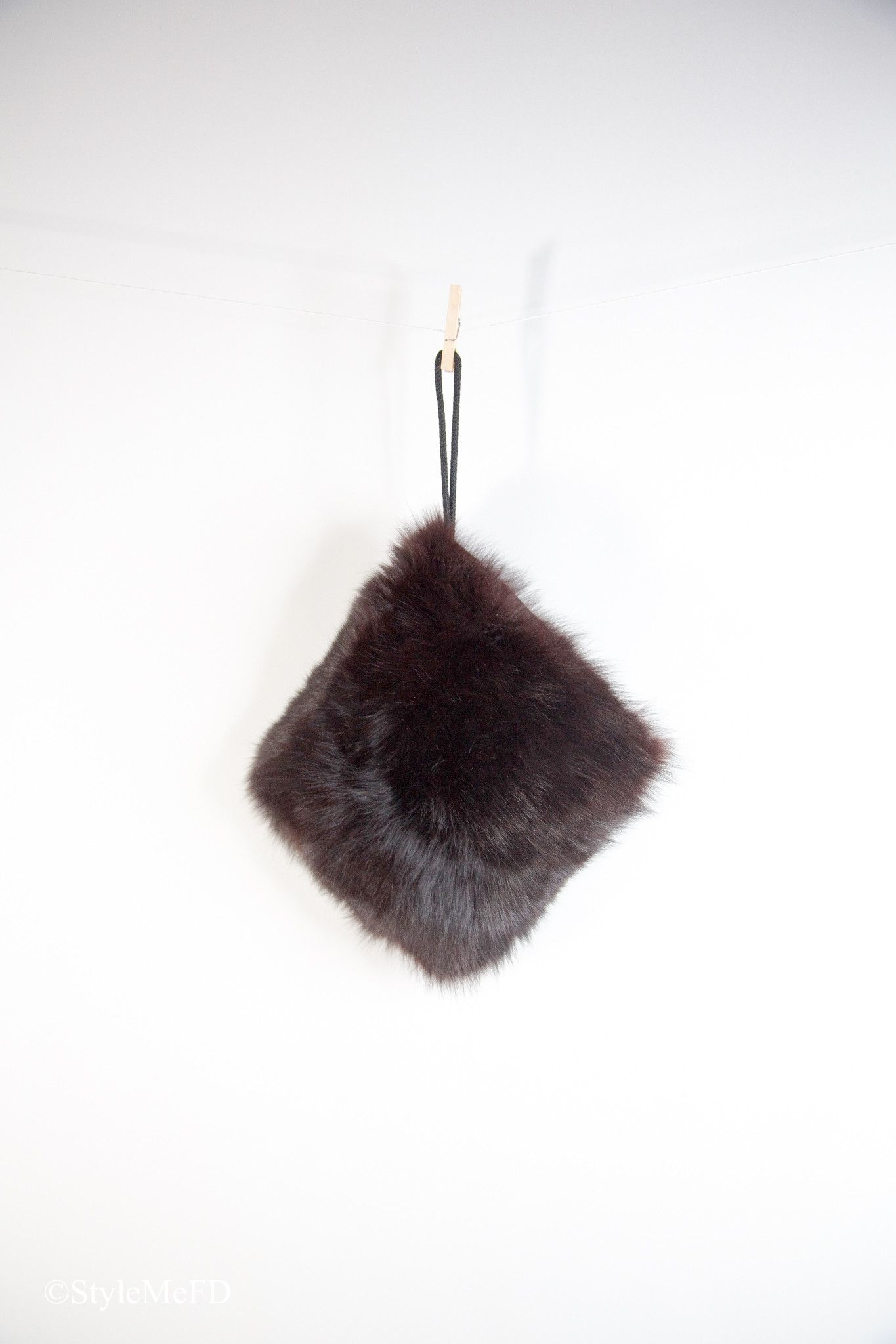 Vintage Vintage REAL FUR Muff Size ONE SIZE - 1 Thumbnail