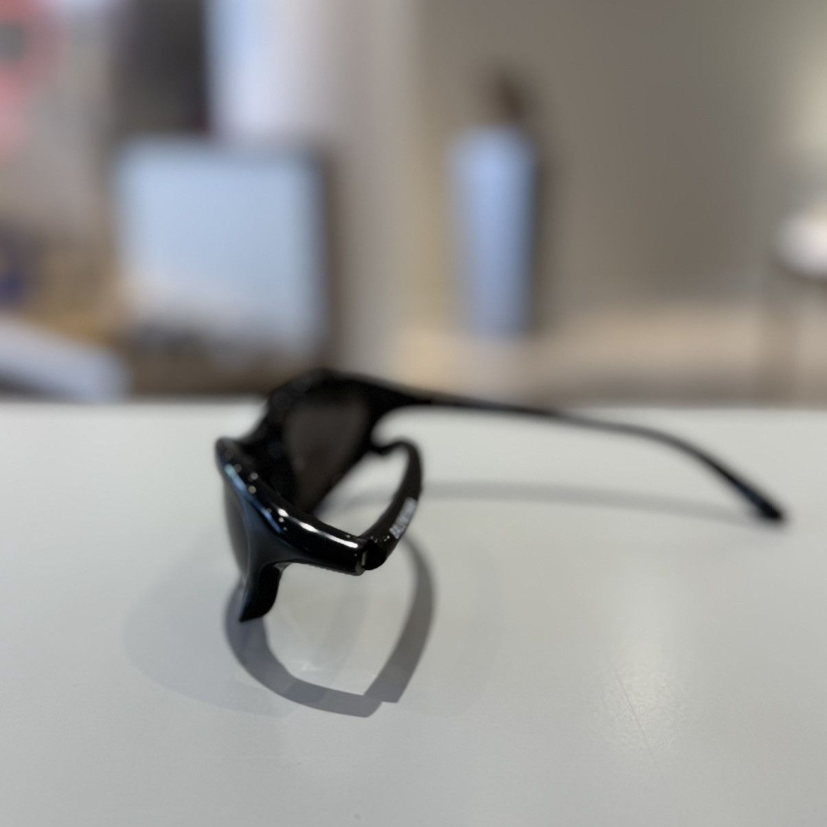 Balenciaga Balenciaga Bat Rectangle Sunglasses Black Size ONE SIZE - 3 Thumbnail