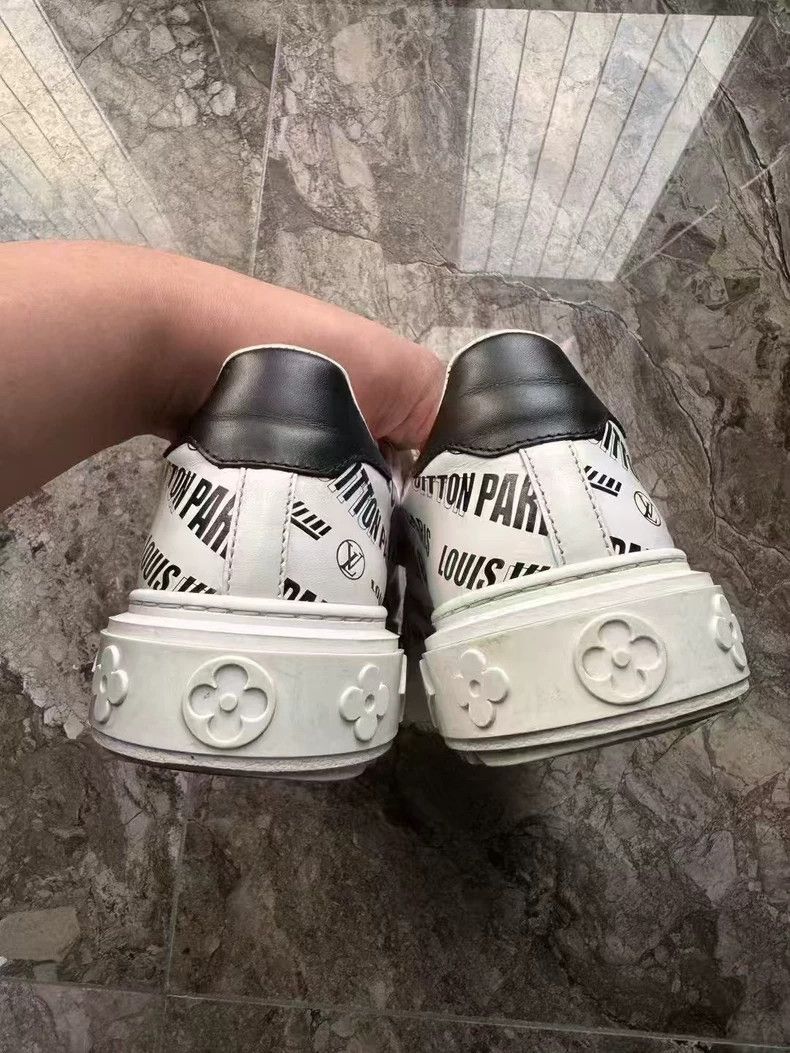 Louis Vuitton Louis Vuitton Small white shoes with thick soles full of l Size US 5 / IT 35 - 3 Thumbnail