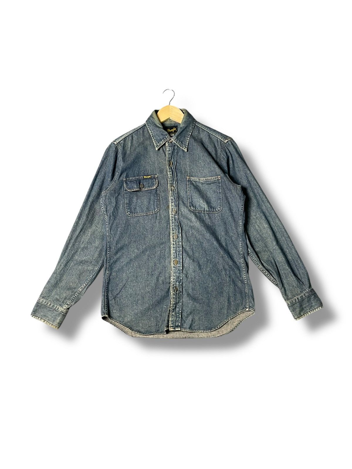 Wrangler Denim Button Up Shirts (51)