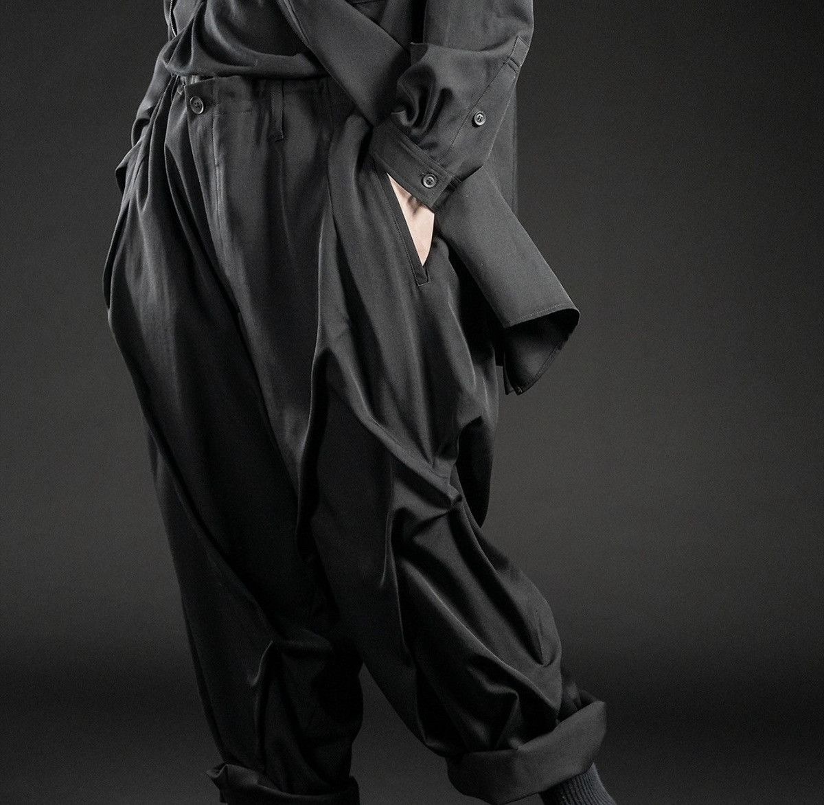 Yohji Yamamoto Yohji Yamamoto Pour Homme Wool Thick Wide Random Tuck Pants Size US 34 / EU 50 - 12 Thumbnail
