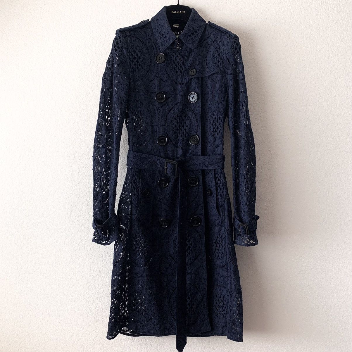 Burberry Burberry lace trench coat Size XS / US 0-2 / IT 36-38 - 2 Thumbnail