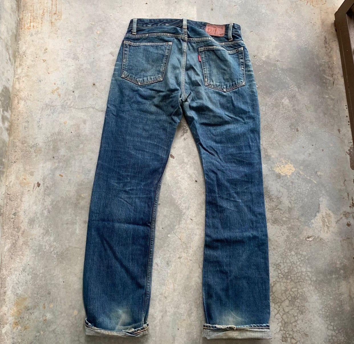 Japanese Brand HRM Indigo Selvedge Red Line Distressed Jeans Denim Size US 32 / EU 48 - 2 Thumbnail