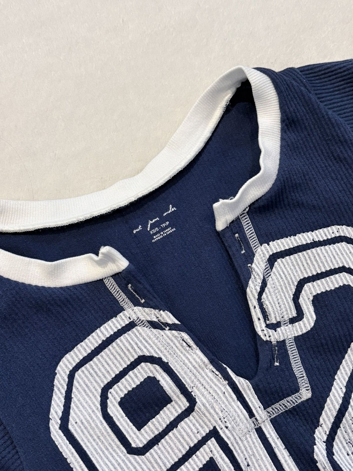 Other Out From Under navy ribbed varsity graphic crop top Size XS / US 0-2 / IT 36-38 - 2 Thumbnail