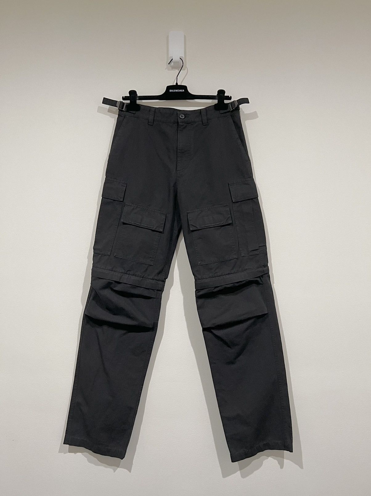 Balenciaga 2023 Regular Fit Convertible Ripstop Cargo Pants (S) Size US 32 / EU 48 - 1 Thumbnail
