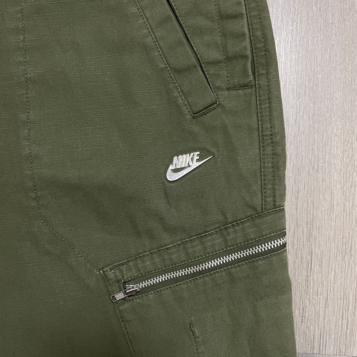 Nike Vintage Nike Multi cargo pants Size US 34 / EU 50 - 3 Thumbnail