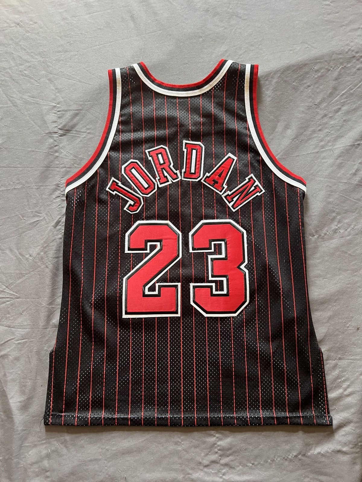 Champion × NBA × Vintage Michael Jordan Chicago Bulls champion authentic jersey Size US L / EU 52-54 / 3 - 2 Thumbnail