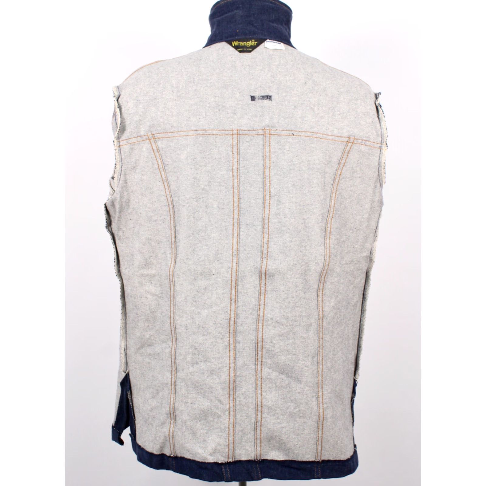Wrangler VTG Wrangler Denim Jacket 70s Blue Pearl Snap 1970s NOS Jeans Shirt Men Medium Blue Denim Shirt Men’s 70s Wrangler Jacket Vintage Adults Mens Size US M / EU 48-50 / 2 - 3 Thumbnail