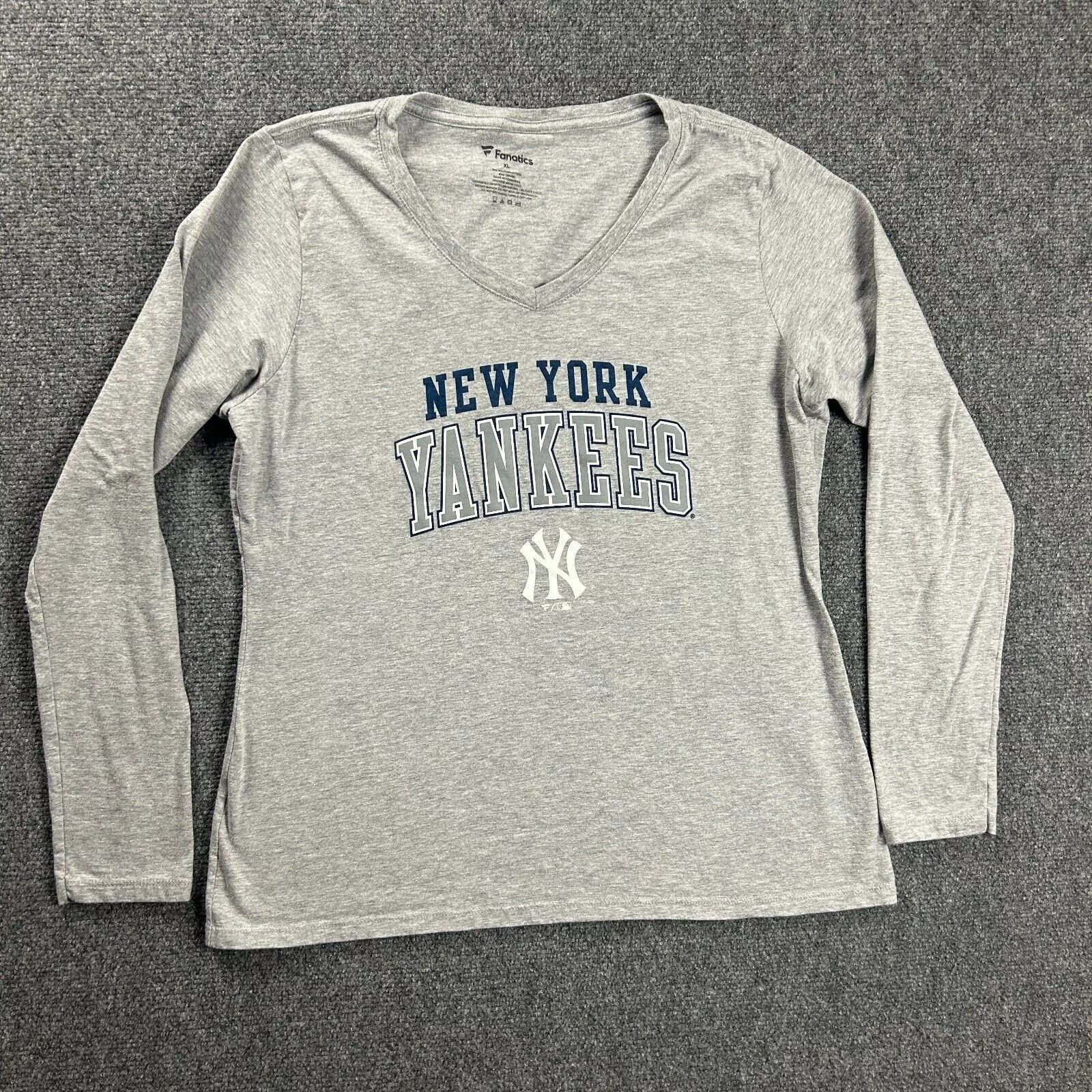 Other New York Yankees Shirt Womens XL V-Neck Fanatics Long Sleeve Size XL / US 12-14 / IT 48-50 - 1 Thumbnail
