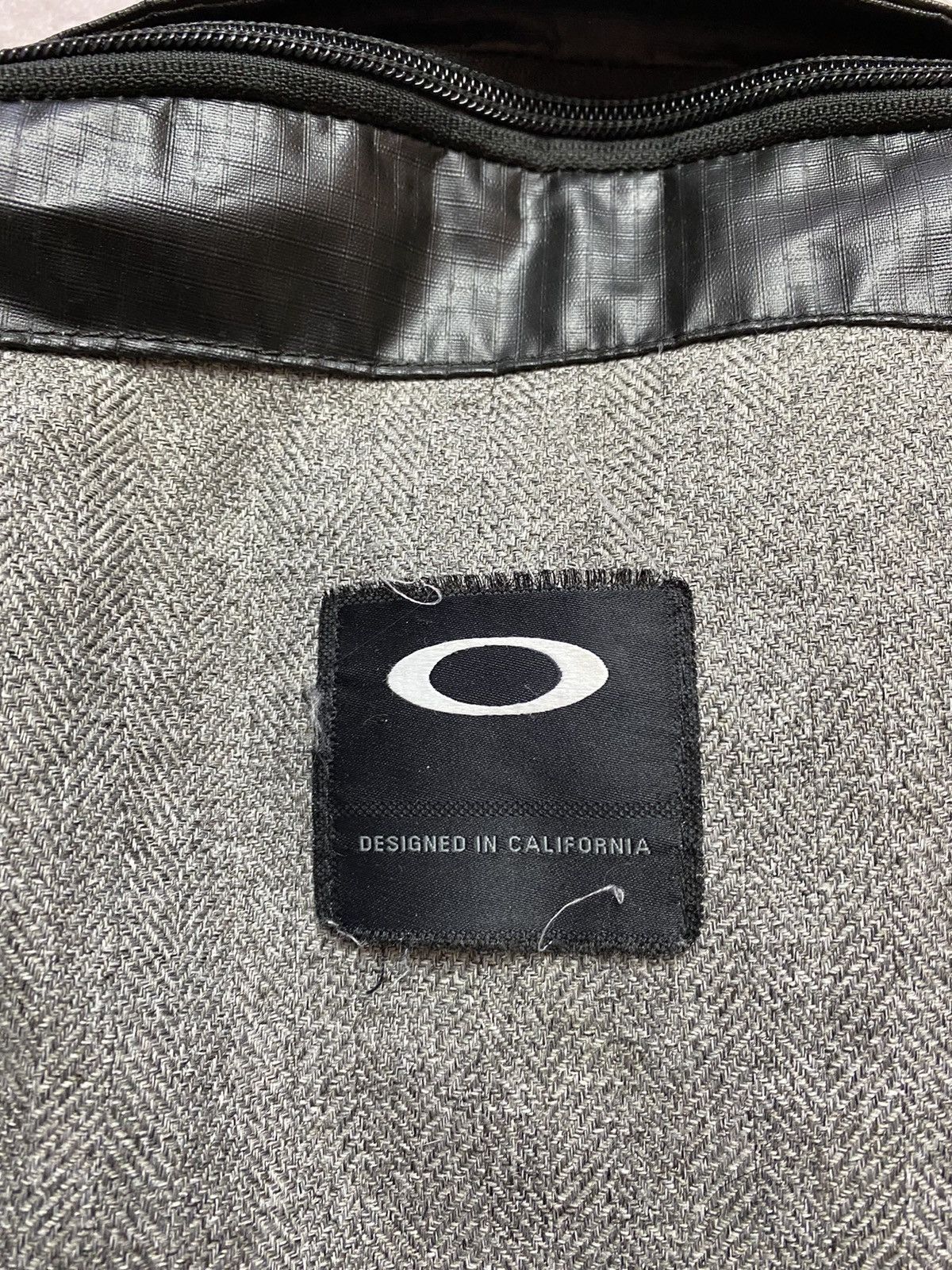 Oakley Vintage Oakley Backpack Size ONE SIZE - 13 Thumbnail