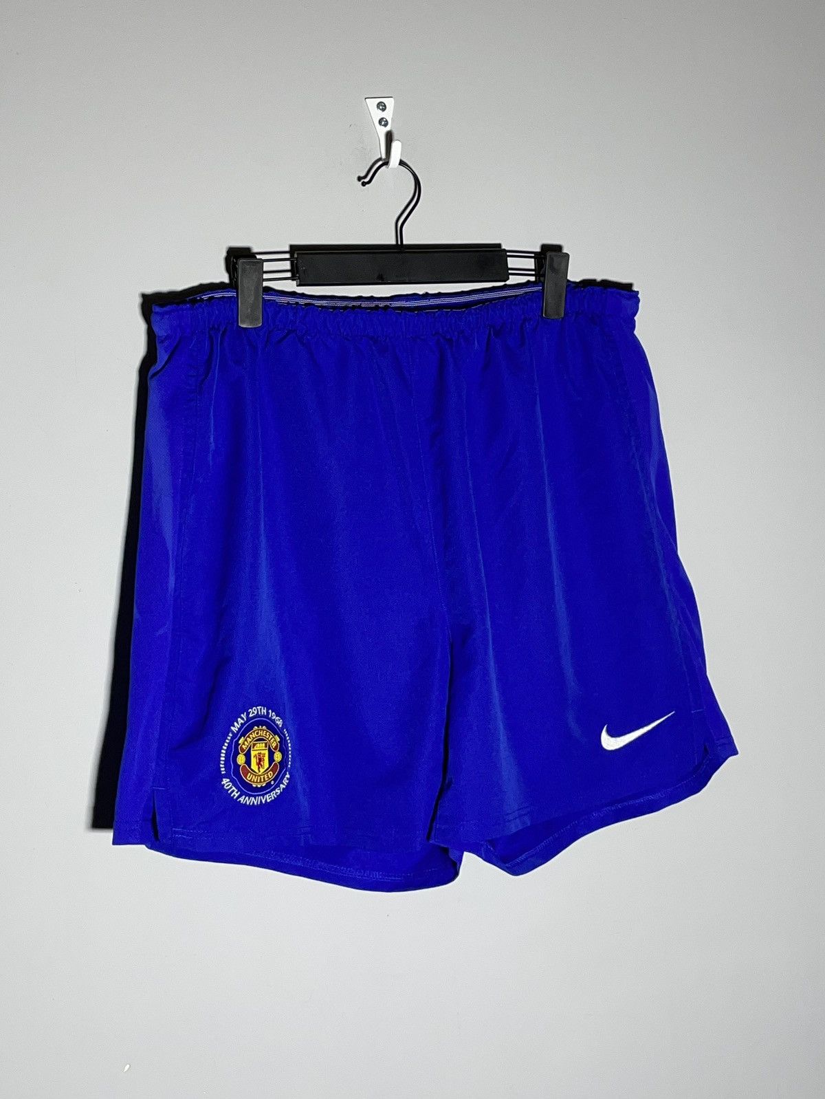 Nike × Vintage Manchester United Nike Vintage 40TH Anniversary Shorts Size US 42 / EU 58 - 2 Thumbnail