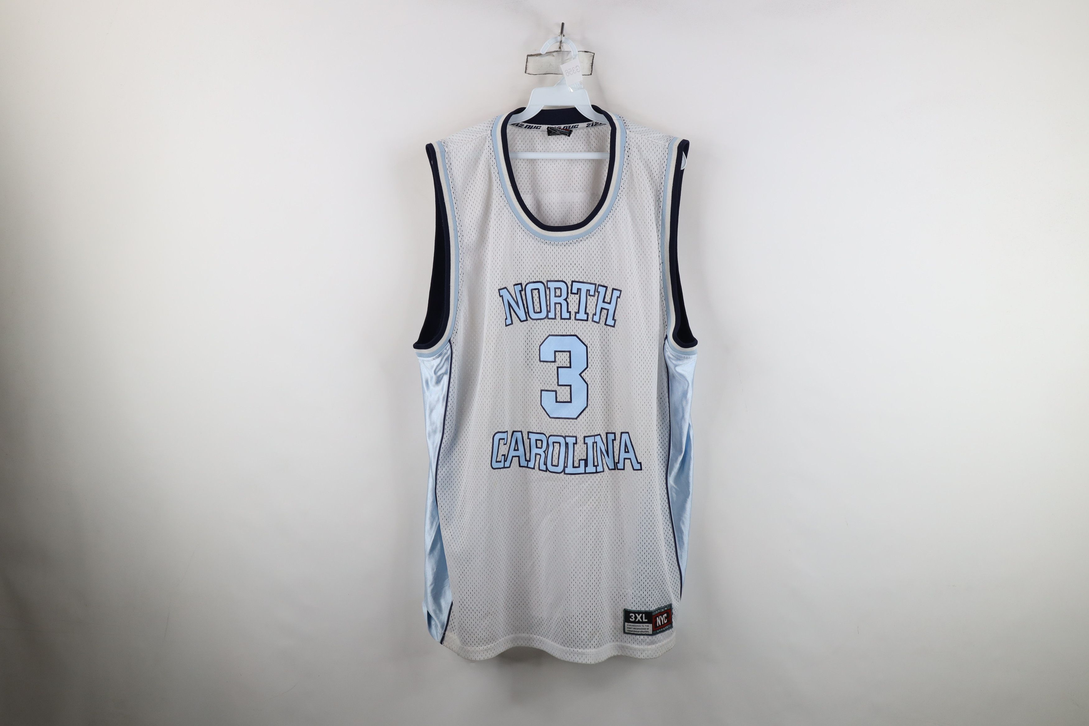 Vintage Vintage 90s Y2K North Carolina Basketball Jersey White Size US XXL / EU 58 / 5 - 1 Thumbnail