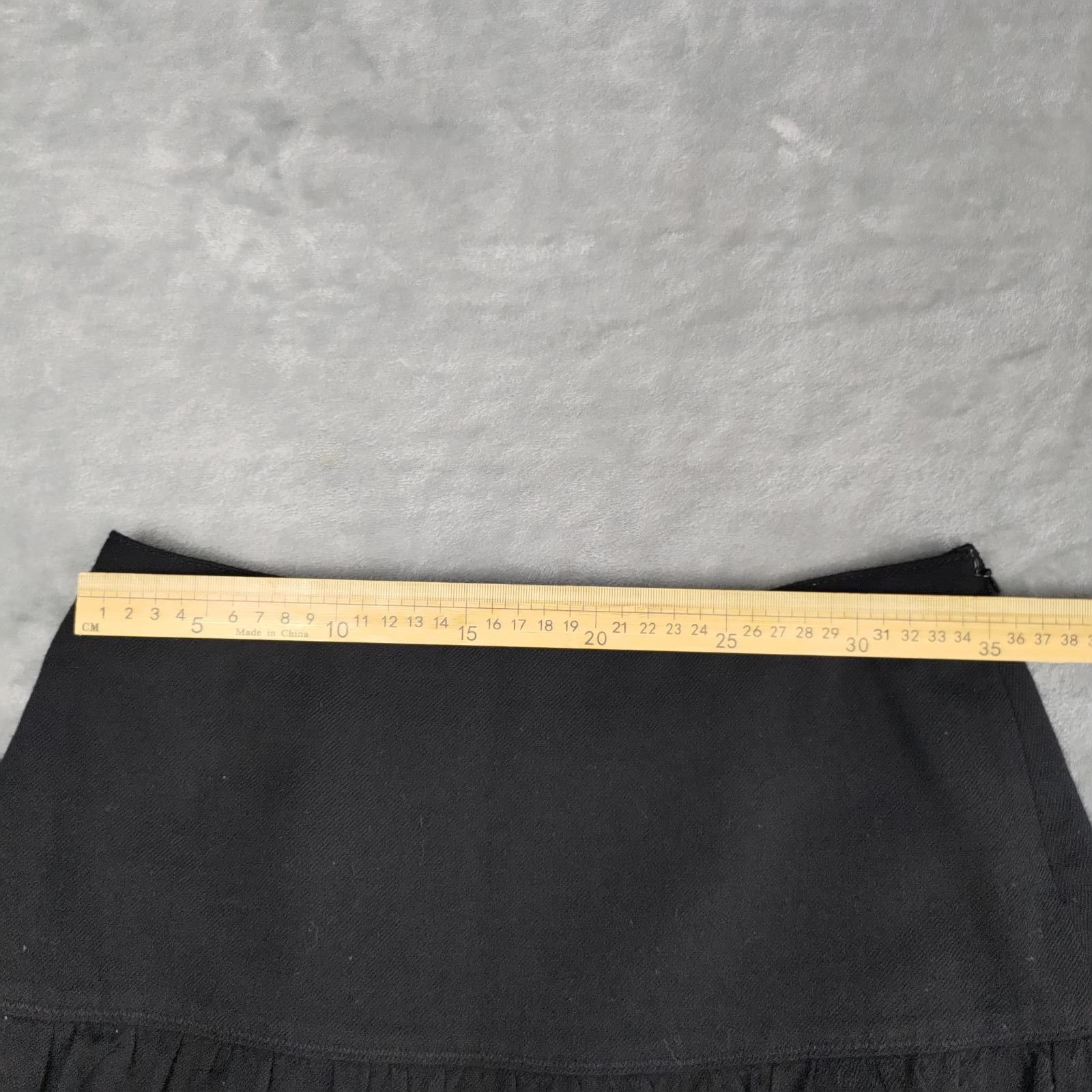 Burberry Burberry Blue Label Mini Skirt Woman's Small Black Japan Size 28" / US 6 / IT 42 - 4 Thumbnail