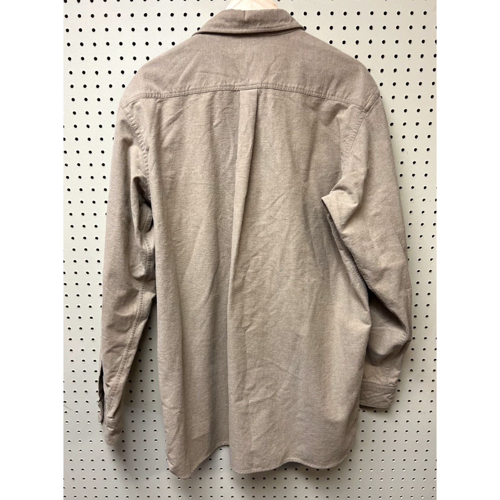 Vintage VINTAGE LL Bean Shirt Men LT Tall Beige Button-Up Canvas Hiking Pockets Outdoor Flannel Button-Up Collared Long Sleeve Casual Mens Size US L / EU 52-54 / 3 - 2 Thumbnail