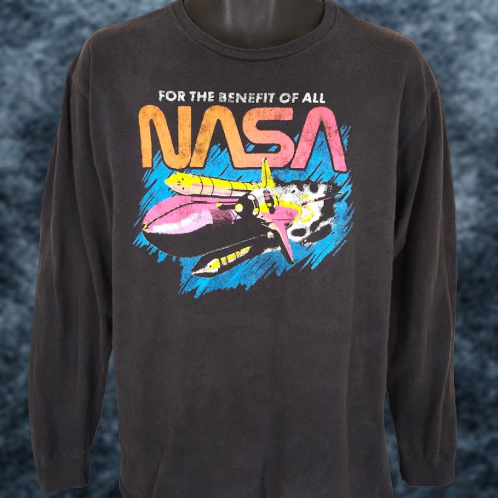 Vintage NASA T Shirt Mens Size Large Black Space Shuttle Travel Astronaut Size US L / EU 52-54 / 3 - 1 Thumbnail