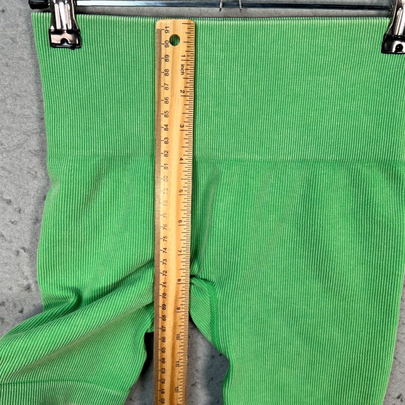 Vintage Joylab Green Ribbed High-Waisted Biker Shorts Womens XS Athletic Gym Shirt? Size 26" / US 2 / IT 38 - 7 Thumbnail
