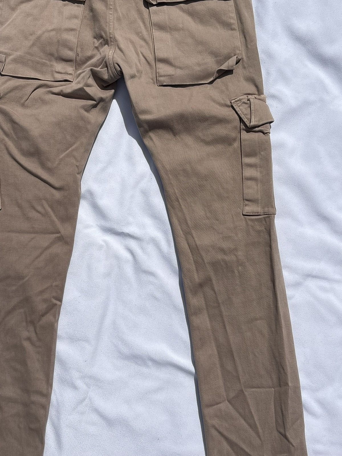 Undercover Undercover (UC) light‑khaki cargo pants Size US 31 - 8 Thumbnail