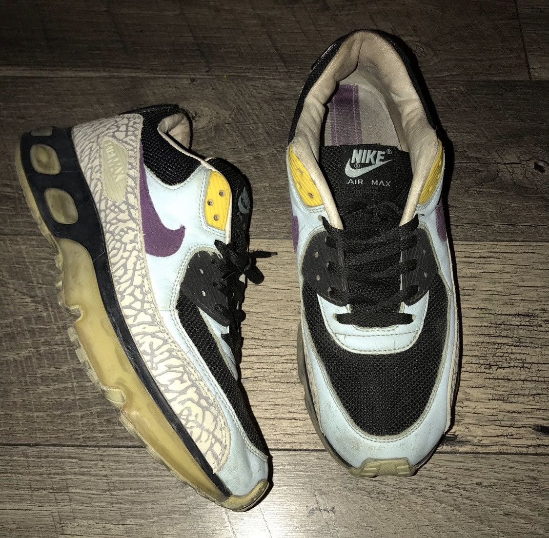 Nike Nike AirMax 90 360 Size US 8 / EU 41 - 2 Thumbnail