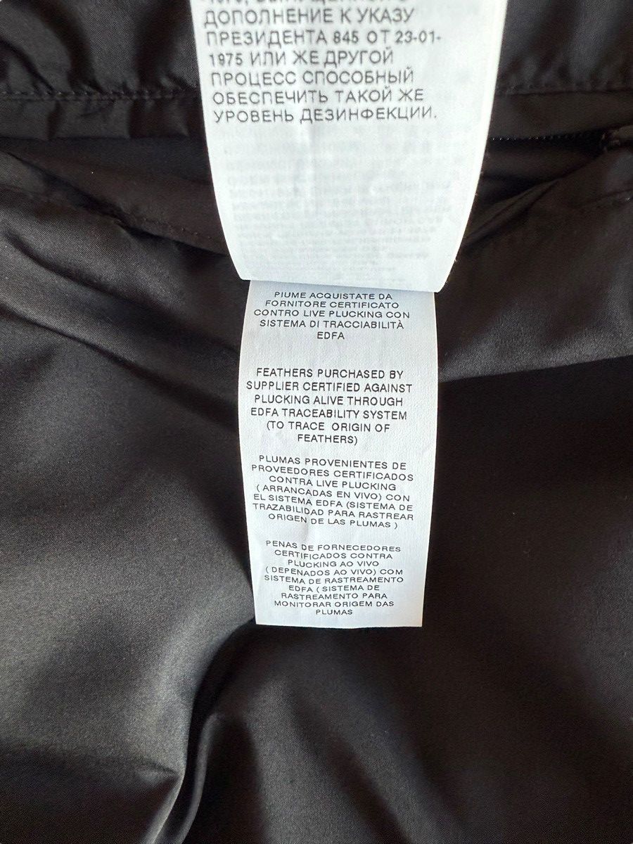 Dolce & Gabbana Dolce & Gabbana All-Over Button Vest Size US L / EU 52-54 / 3 - 5 Thumbnail