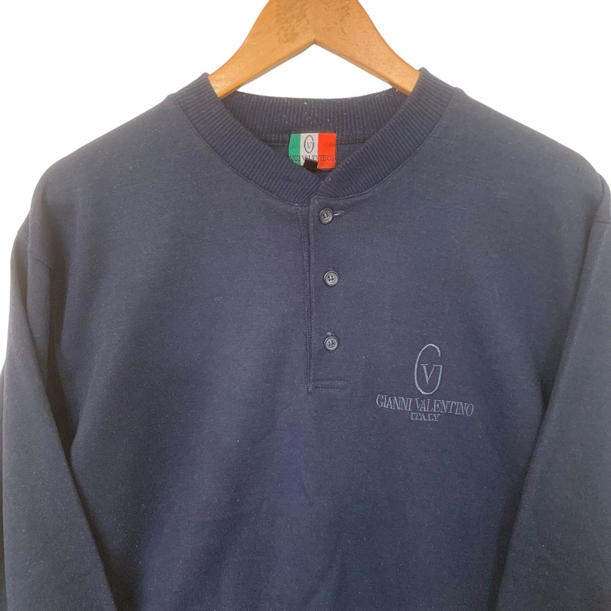 Vintage Vintage Gianni Valentino Sweatshirt Medium Navy Blue Size US M / EU 48-50 / 2 - 2 Thumbnail