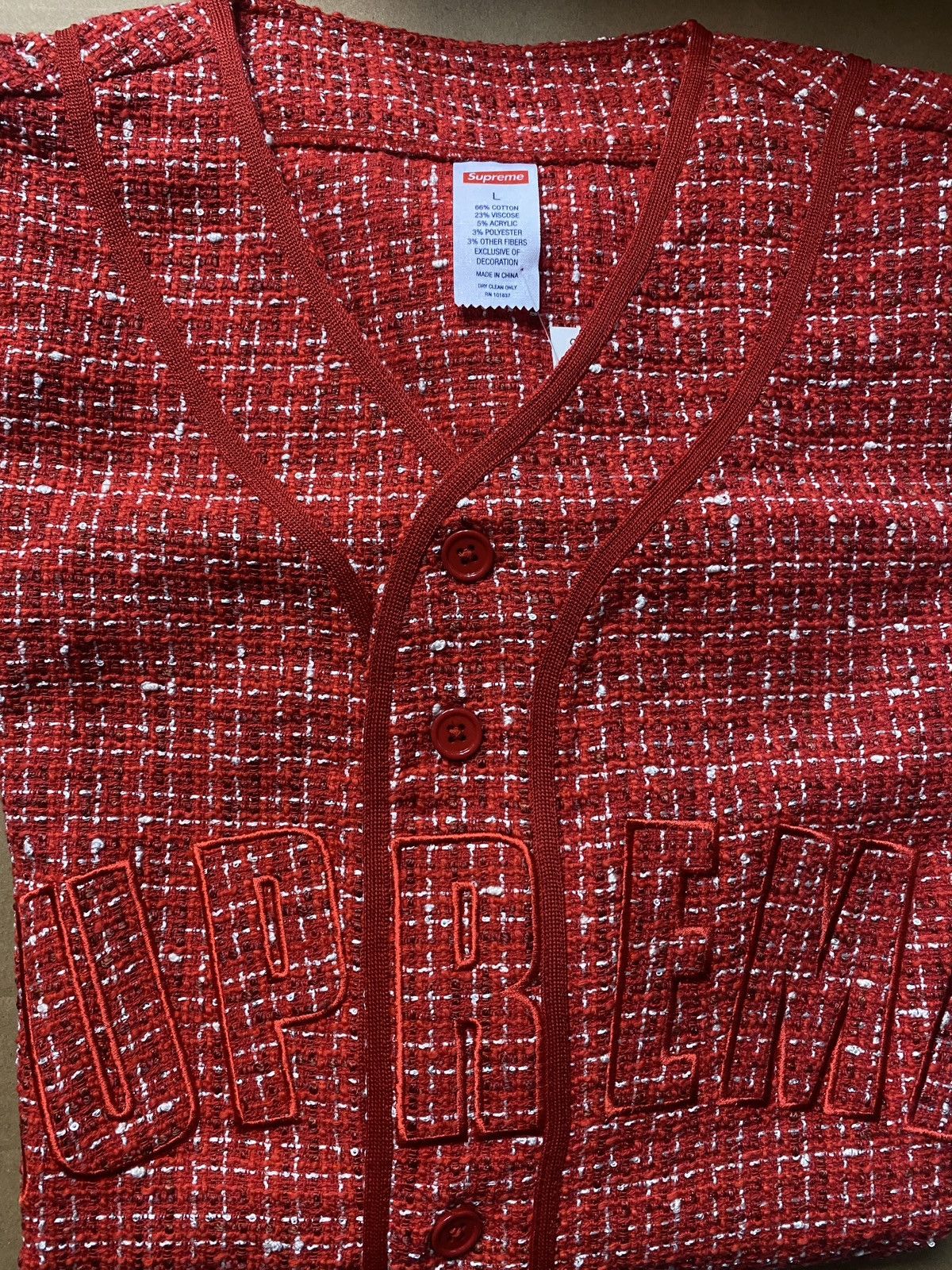 Supreme Supreme FW25 Bouclé Baseball Jersey Red LARGE (ON-HAND) Size US L / EU 52-54 / 3 - 2 Thumbnail