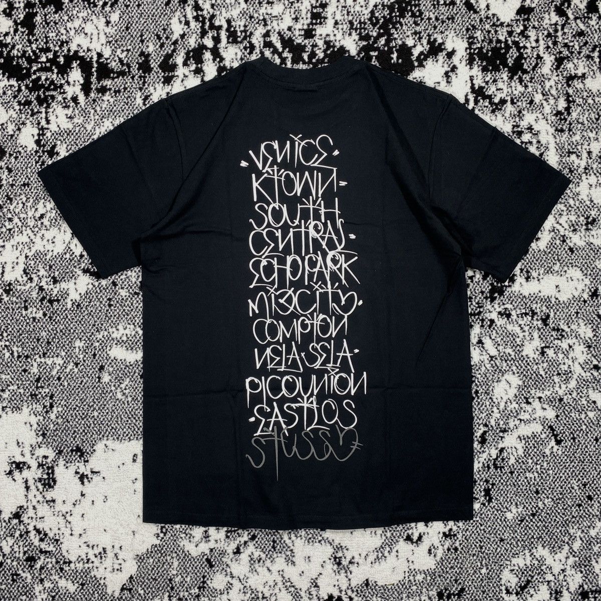 Stussy STUSSY BORN X RAISED 8 HANDSTYLES TEE IN BLACK | Grailed