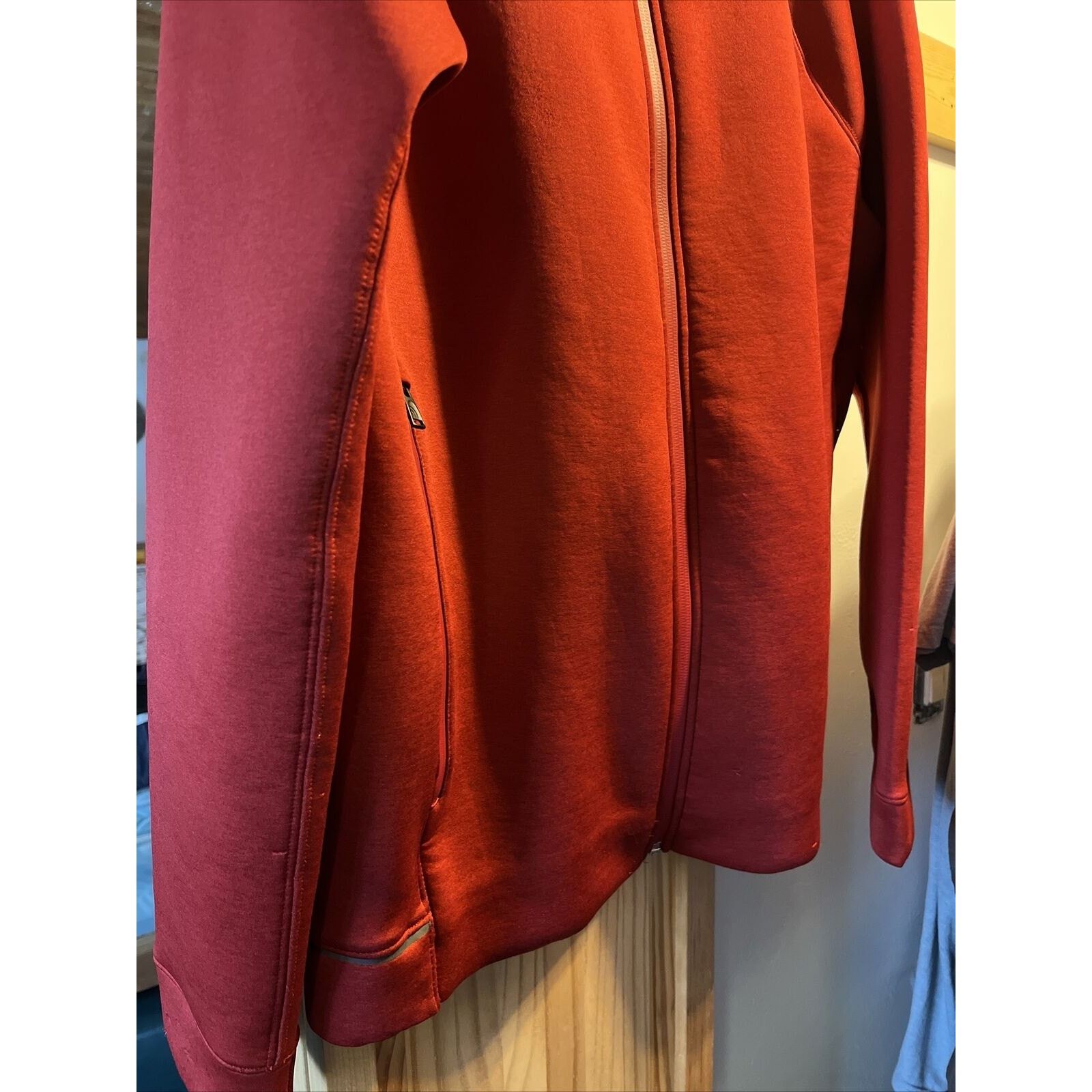 The North Face The North Face Mens L Red Long Sleeve Polyester Blend Jacket Size US L / EU 52-54 / 3 - 6 Thumbnail