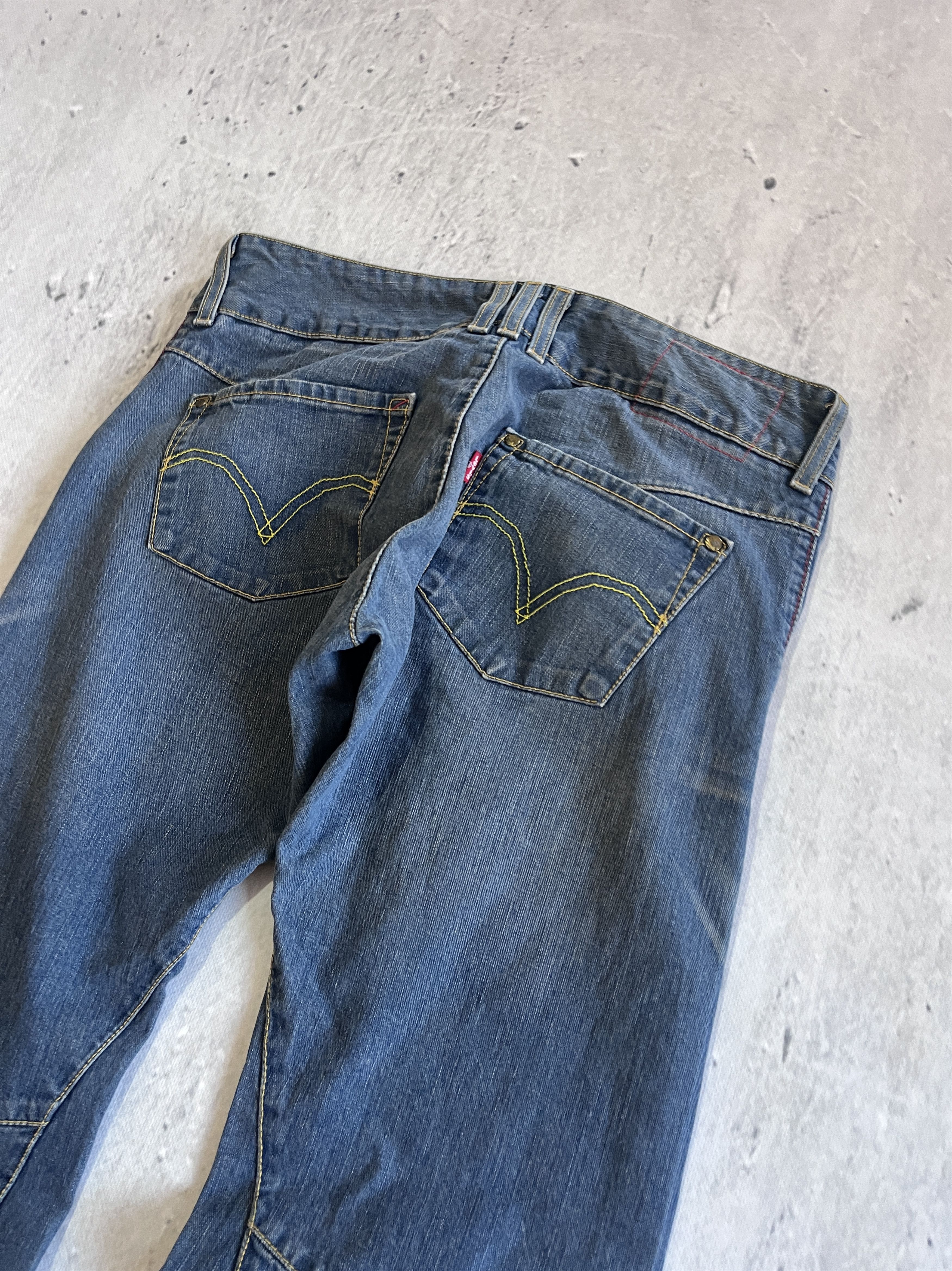 Levi's LEVI'S ENGINEERED JEANS 2005 TWISTED LEG VINTAGE Y2K DENIM Size US 32 / EU 48 - 12 Thumbnail