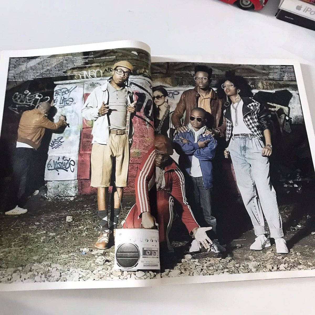 POP MAGAZINE Wad Big Magazine No 46 Man Issue WAD N°40-1 Europe magazine Size ONE SIZE - 15 Thumbnail