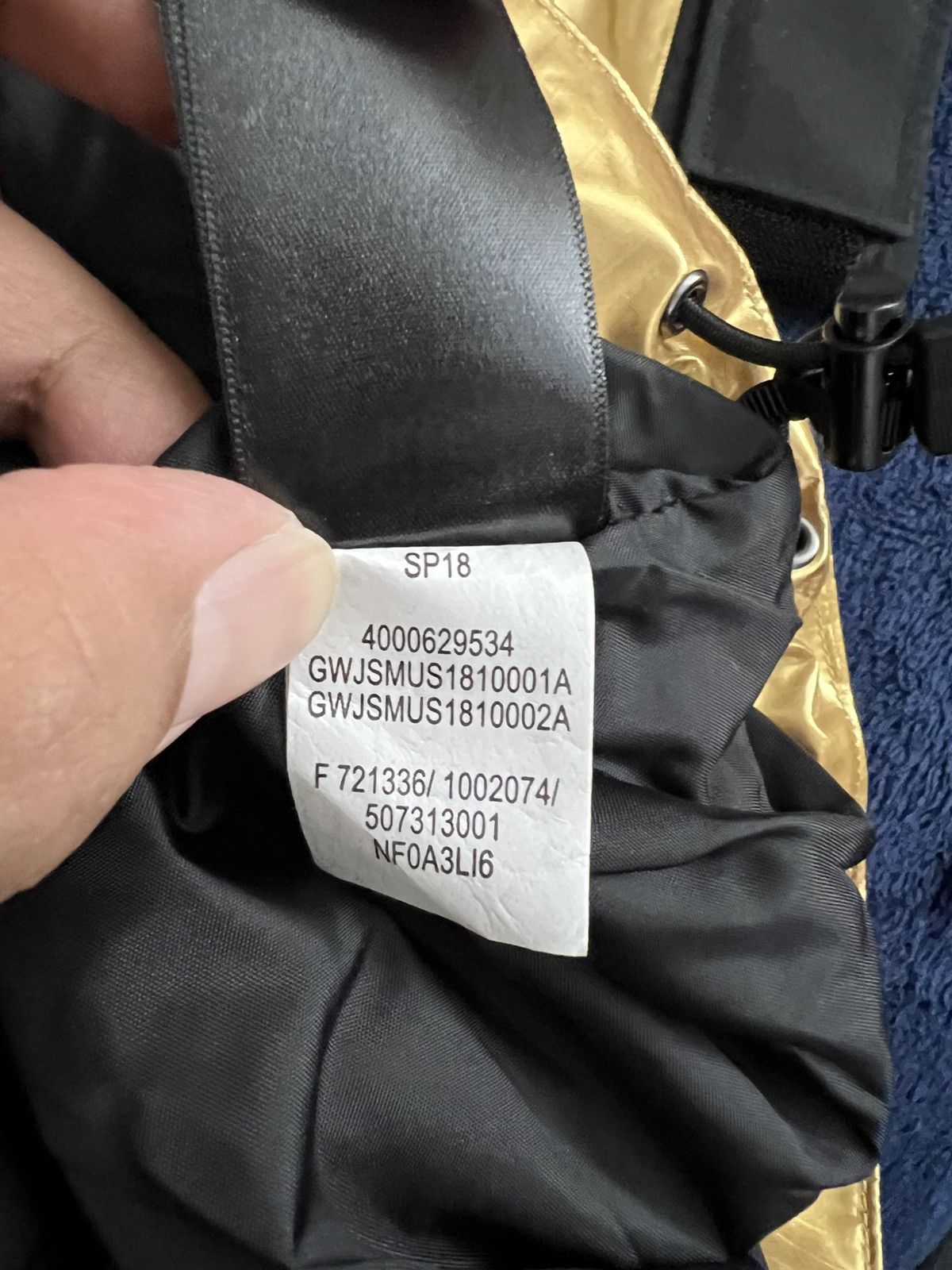 Supreme × The North Face Supreme x TNF Size US L / EU 52-54 / 3 - 9 Thumbnail