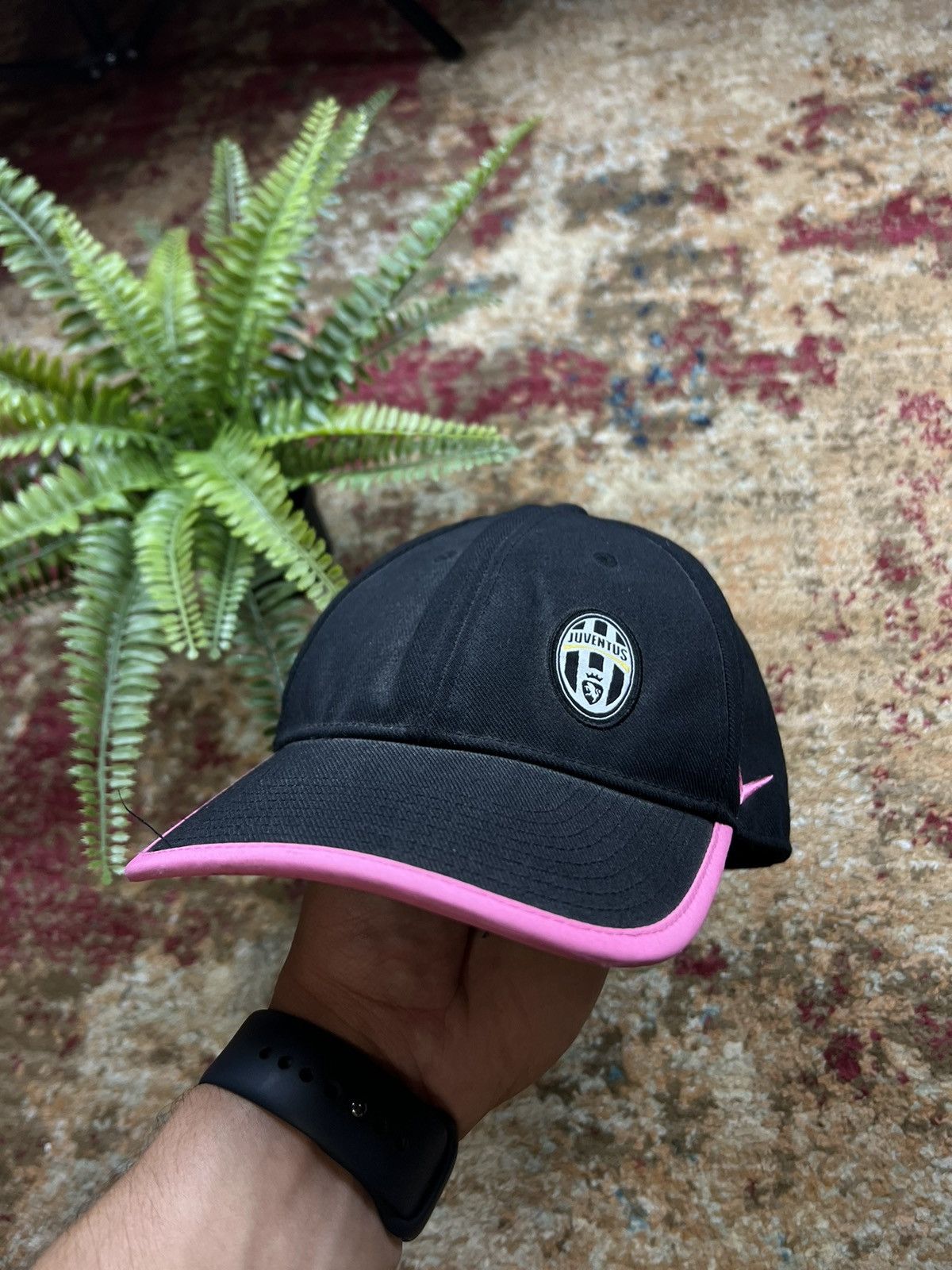 Nike × Vintage 🦩 90’s NIKE JUVENTUS SWOOSH RETRO Y2K FOOTBALL CLUB CAP Size ONE SIZE - 2 Thumbnail