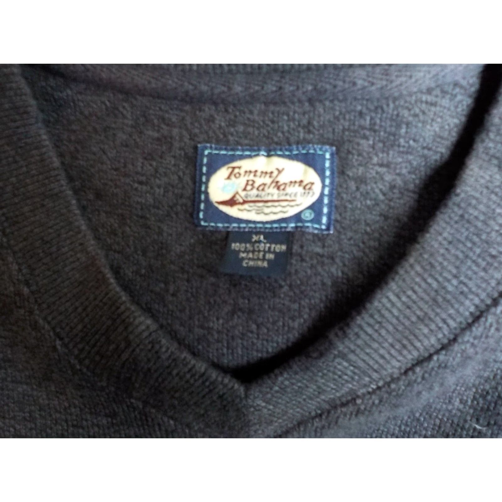 Tommy Bahama TOMMY BAHAMA Pullover V-neck Cotton Sweatshirt Dark Gray XL Mens Size US XL / EU 56 / 4 - 4 Thumbnail