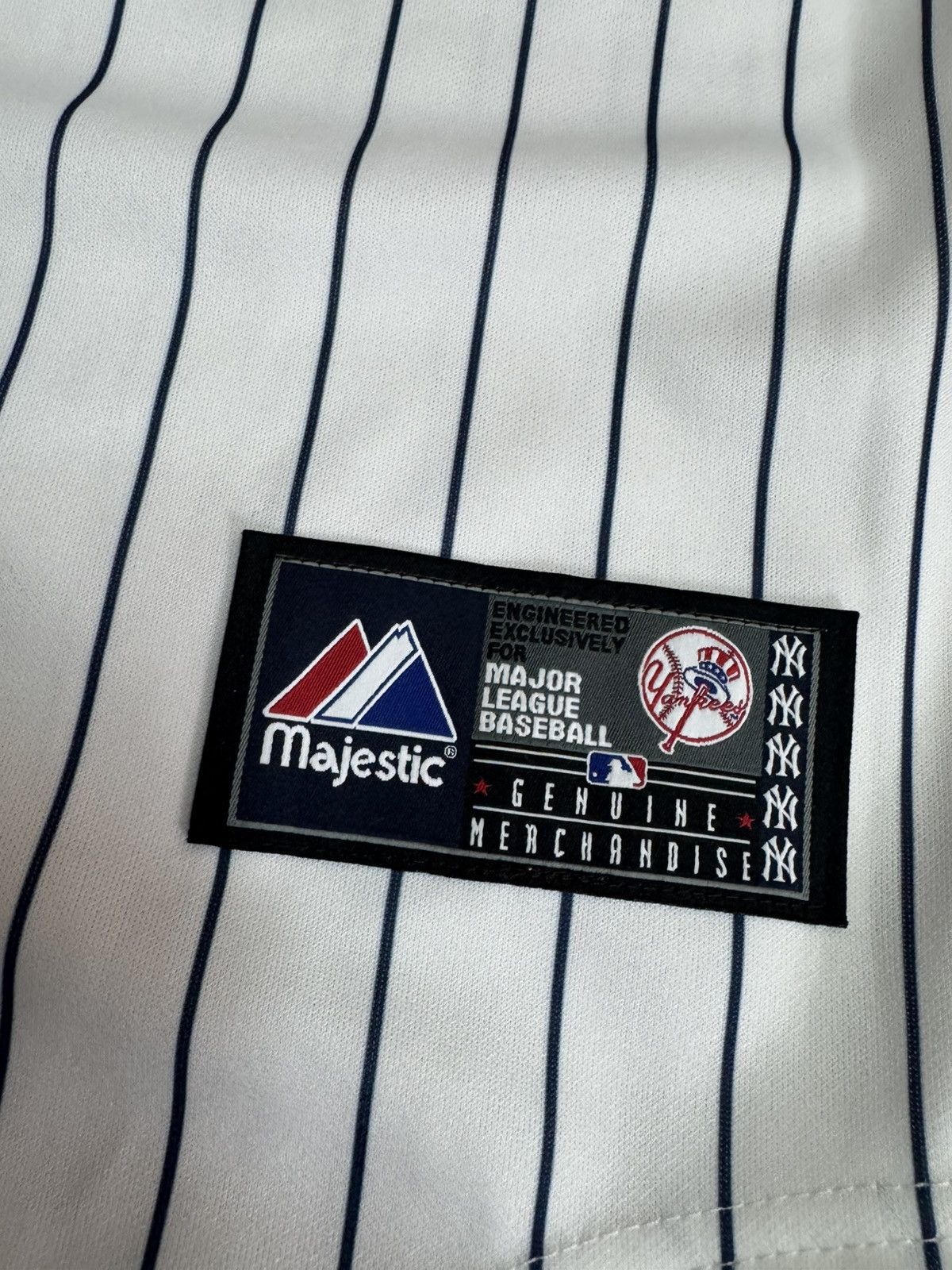 Majestic New York Yankees DOSSAL #10 Pinstripe Stitched Jersey Size US L / EU 52-54 / 3 - 2 Thumbnail