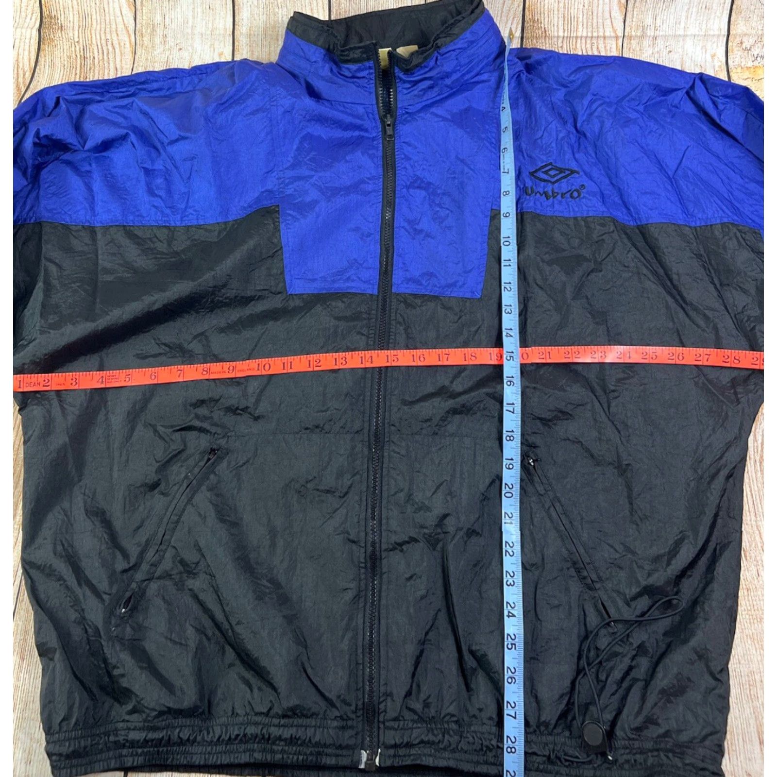 Umbro VINTAGE Umbro Windbreaker Jacket Soccer 90s Black Blue XL Mens Size US XL / EU 56 / 4 - 5 Thumbnail