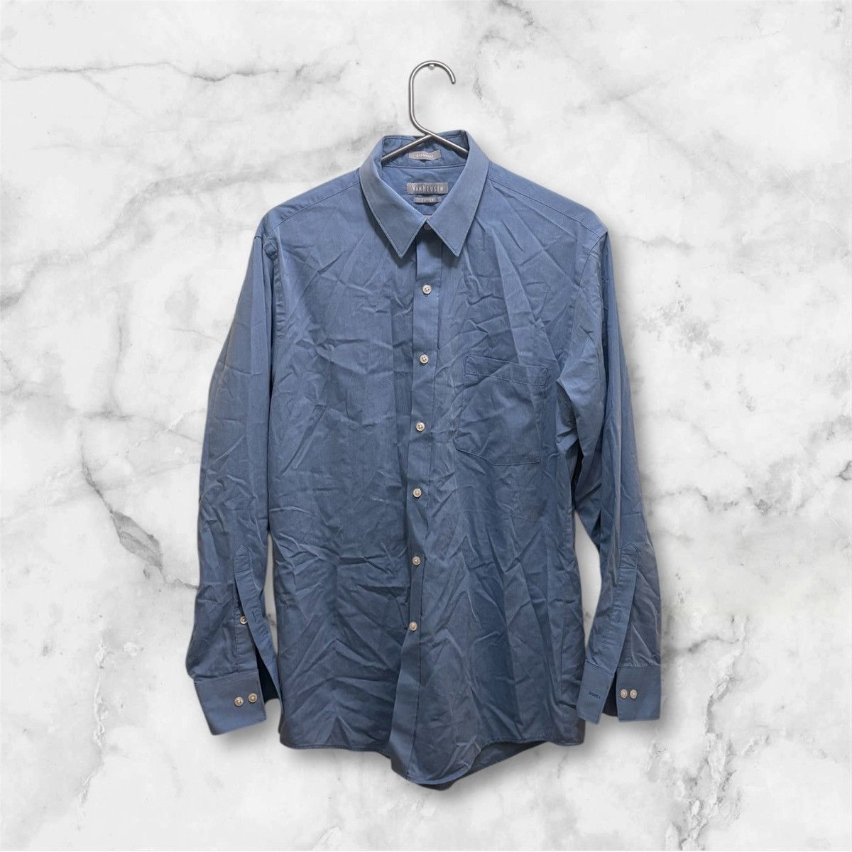 Van Heusen Van Heusen Men's Fitted Poplin Dress Shirt in Cameo Blue |  Grailed