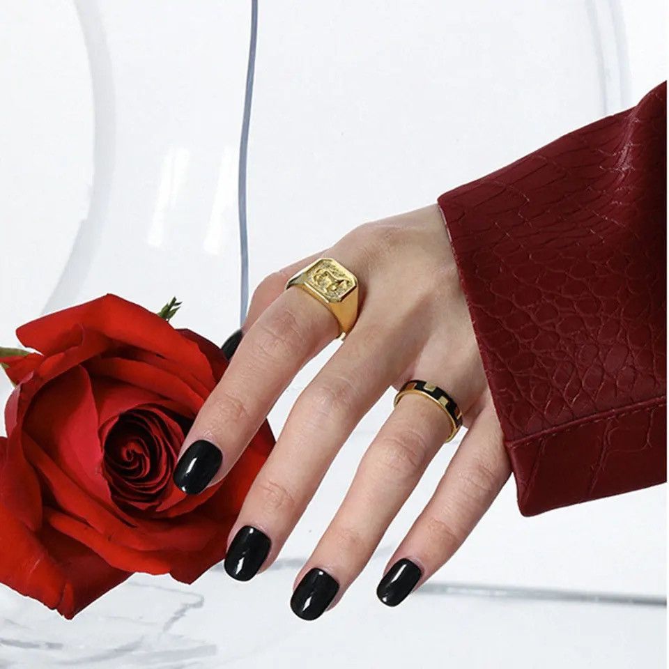 Jewelry Virgin Mary ring Size ONE SIZE - 3 Thumbnail