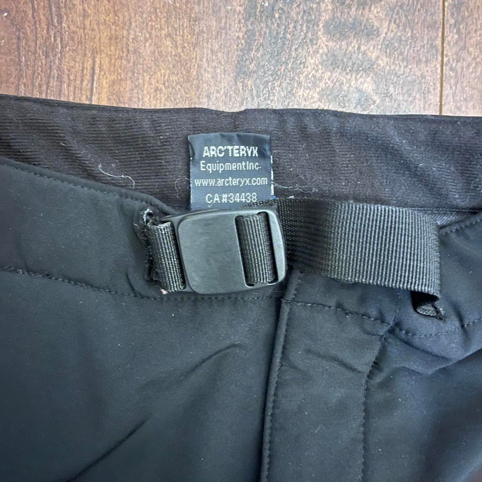 Arc'teryx Xl black arcteryx fissle insulated Size US 32 / EU 48 - 4 Thumbnail