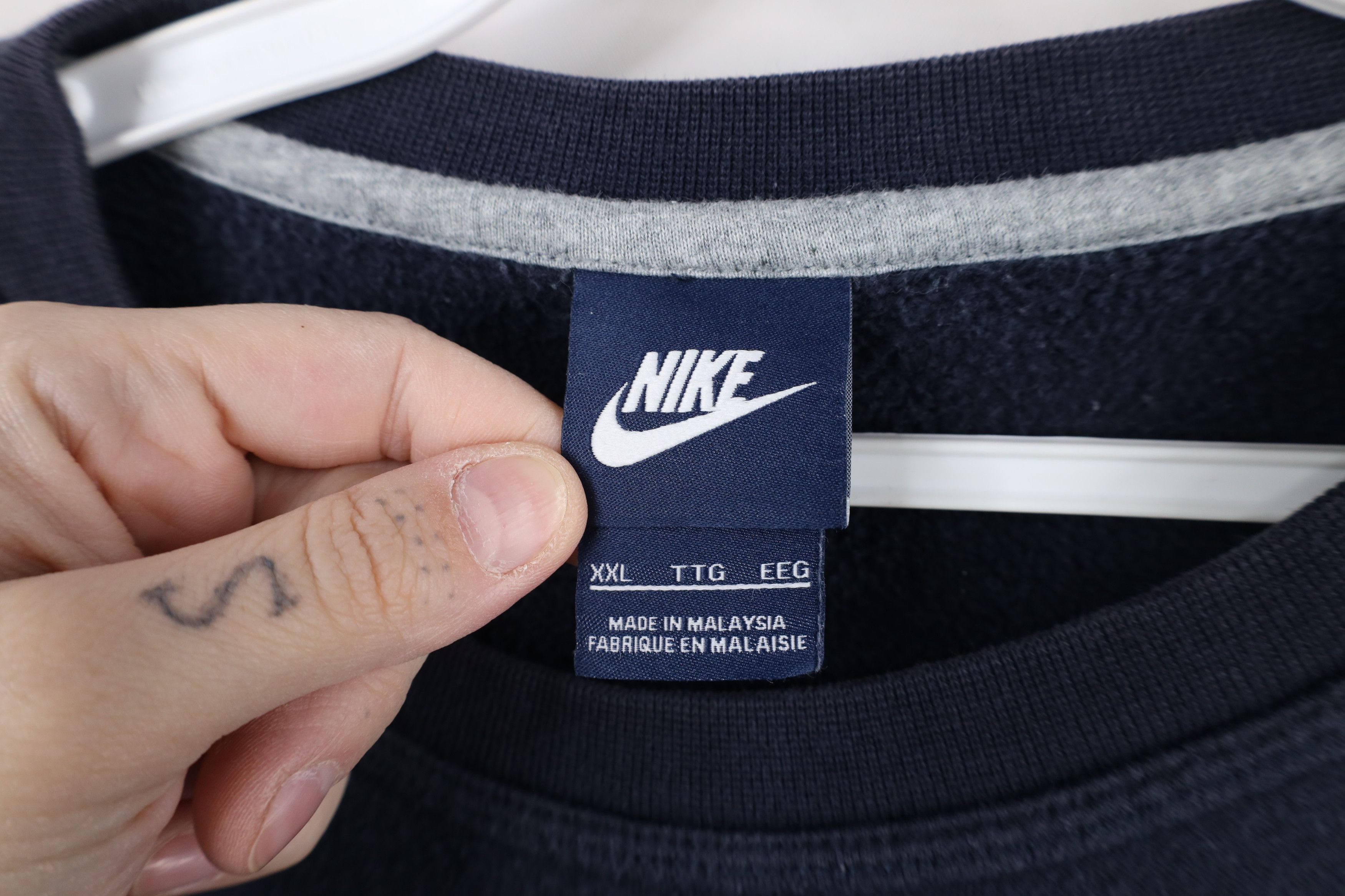 Nike × Vintage Vintage Nike Travis Scott Mini Swoosh Crewneck Sweatshirt Size US XXL / EU 58 / 5 - 7 Thumbnail